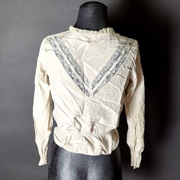 Cottagecore Ruffled Lace Button up Top - Picture 4 of 5